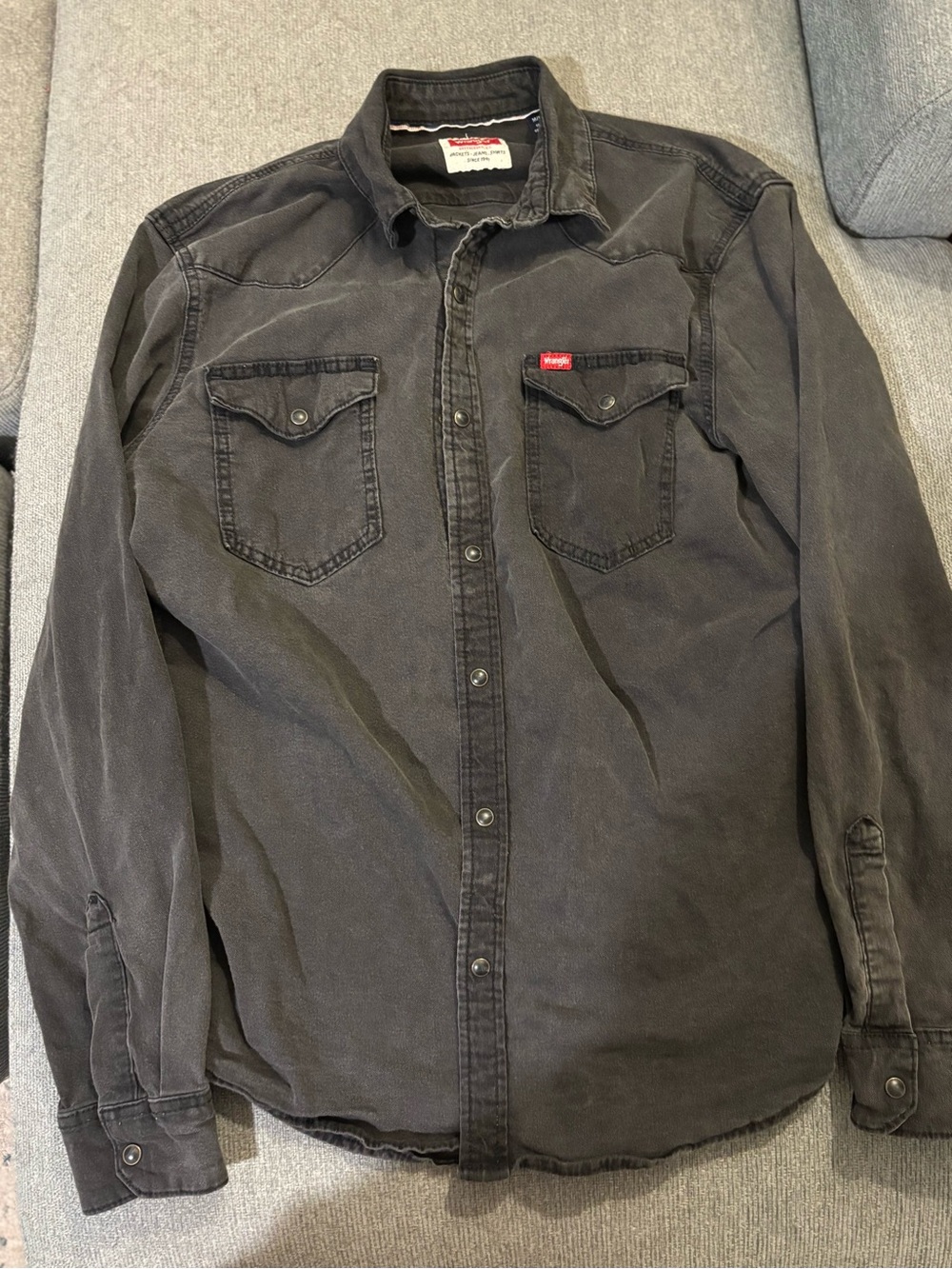 Wrangler Black Men's Casual Button-Down Western Shirt